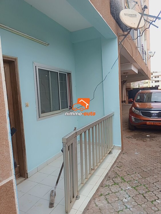 Très beau et spacieux appartement moderne à louer à Ngousso