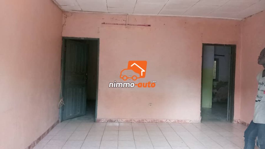 An apartment to let at Logbessou