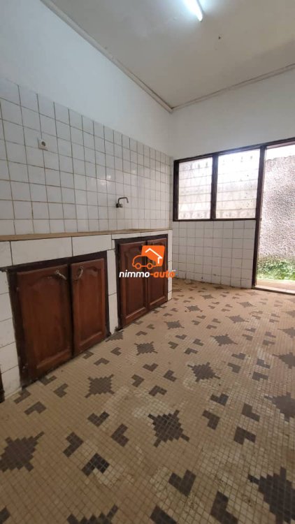 Incroyable villa à louer situé à Biyemassi montée des sœurs
