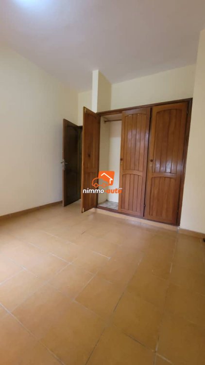 Incroyable studio moderne situé à Biyemassi montée des sœurs