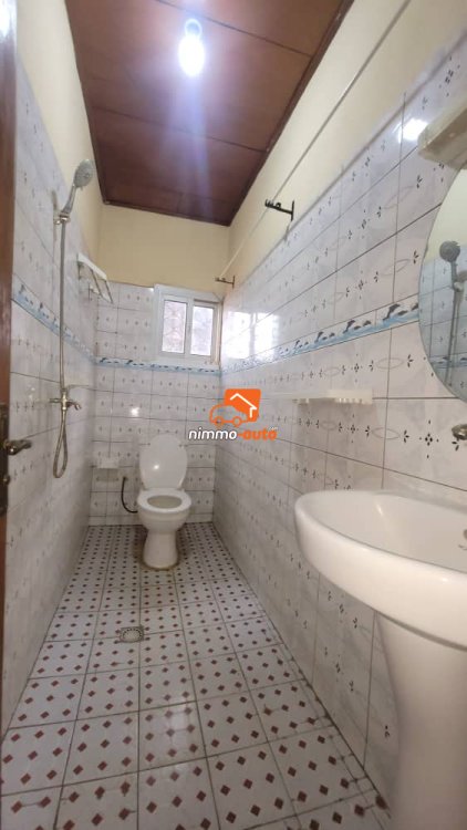 Appartement moderne bien spacieux à louer à Nsimeyong