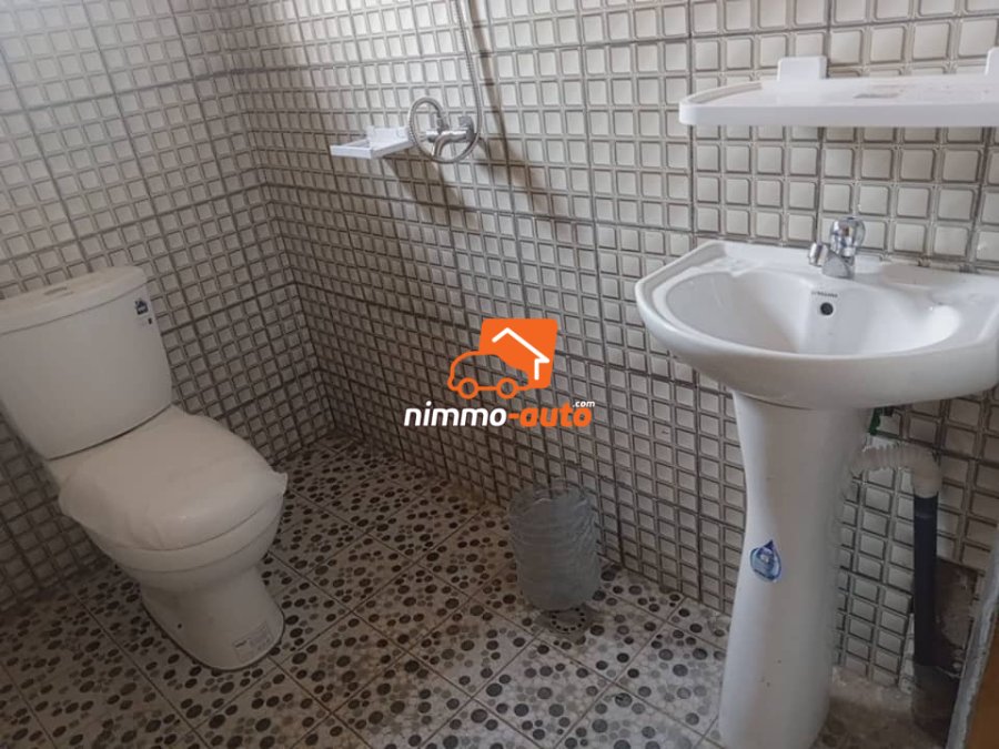 Appartement nouvellement construit à Emana