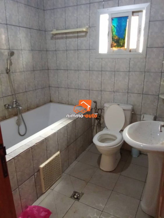 Duplex à louer à Obam ongola