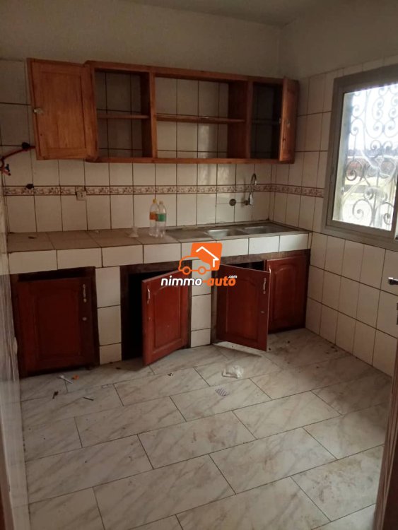 Duplex à louer à Obam ongola