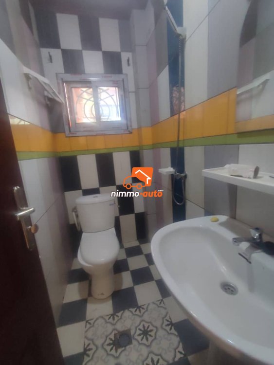 Appartement moderne très chic à louer à Odza Brigade