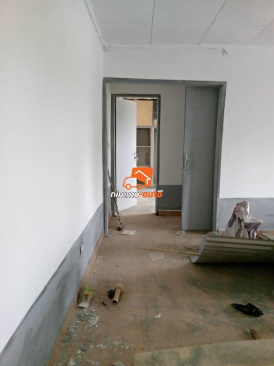 Appartement en pleine rénovation à louer à Essos