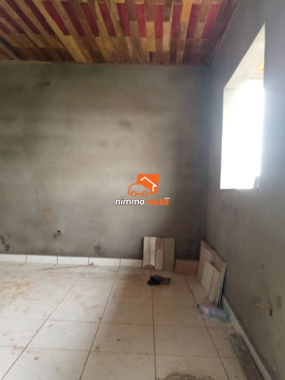 A newly constructed apartment to let, at Yassa Carrefour Soya