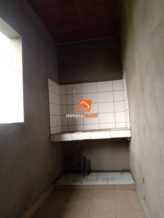 A newly constructed apartment to let, at Yassa Carrefour Soya