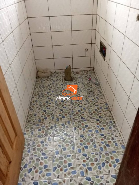 A newly constructed apartment to let, at Yassa Carrefour Soya