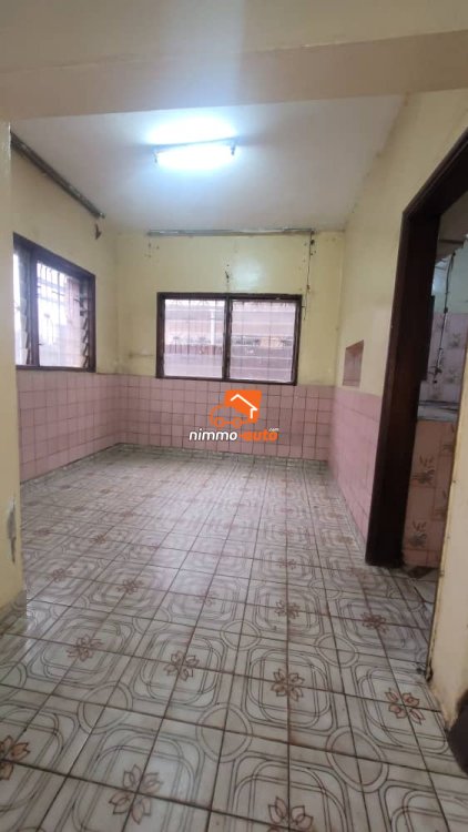 Appartement individuel à louer à Nsimeyong bordure de route