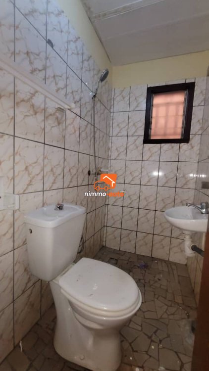 Appartement moderne à louer à Biyemassi lac