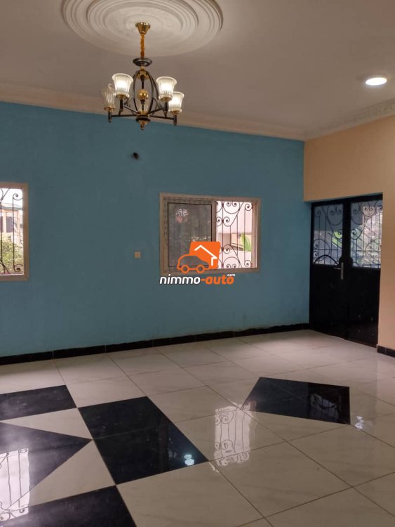 Appartement moderne très chic à louer à Simbock