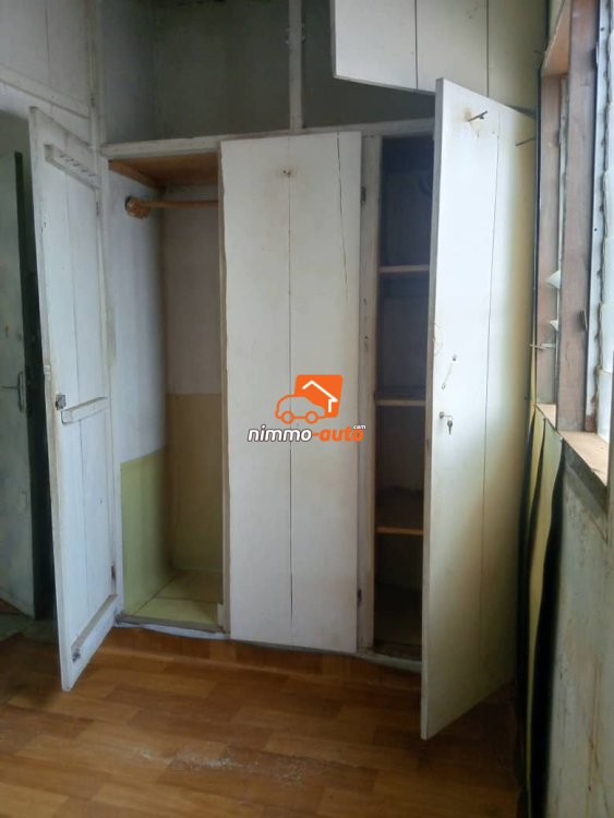 Mini villa en pleine réfection à louer à Ngousso