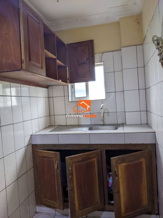 Chambre moderne bon standing à louer à Logbessou