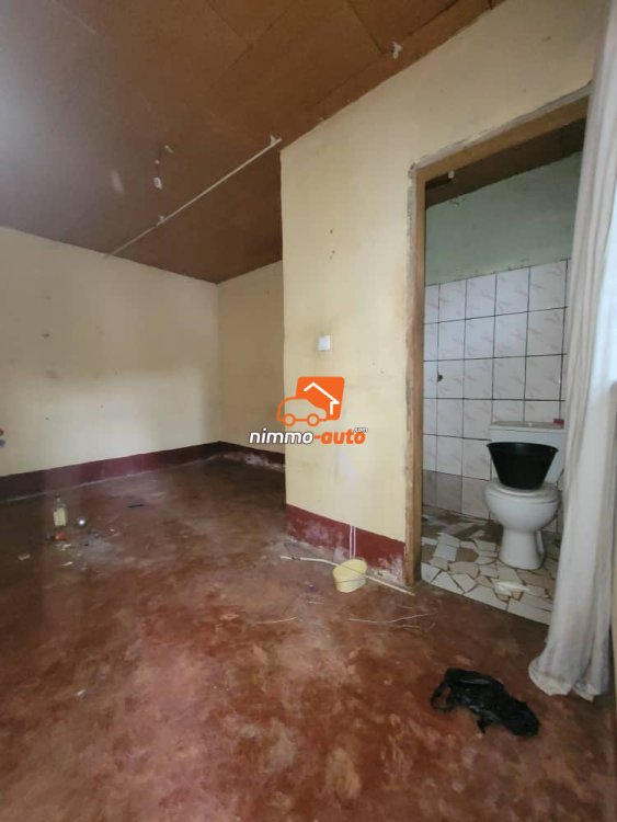 Chambre moderne 2pièces à louer à Efoulan