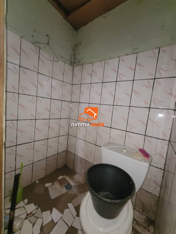 Chambre moderne 2pièces à louer à Efoulan