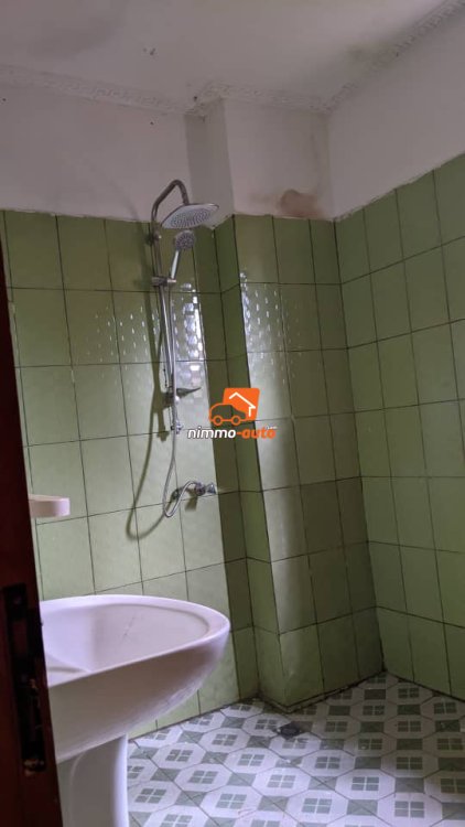 Appartement très bon standing à louer à Simbock Eloumden