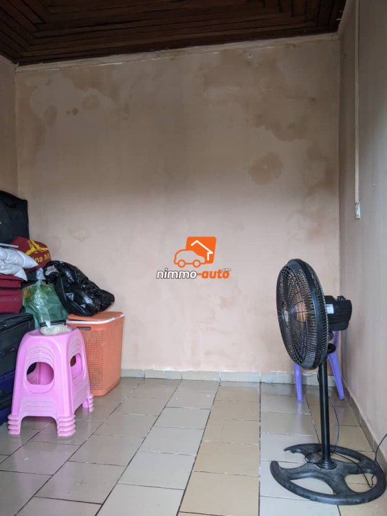 Chambres modernes disponible à Kotto