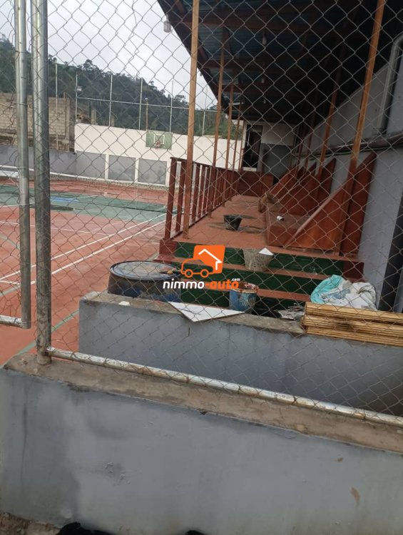 1000m² à SOA ANDON, 2km après la sous préfecture !