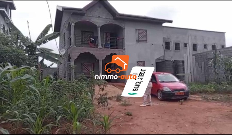 Grand Duplex sur 400m² à vendre à Odza