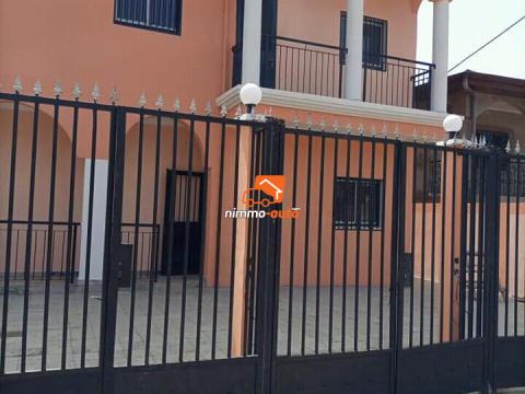 Appartement flambant neuf a louer à efoulan