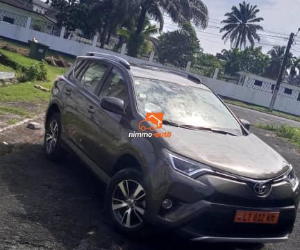 Rav4 2018 à louer à Douala