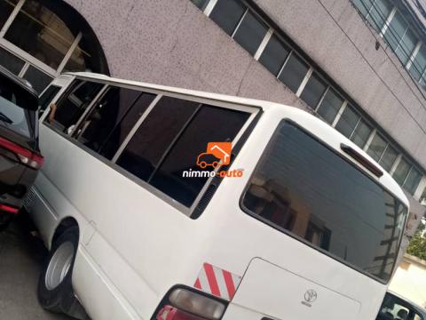 Coaster climatisé 35 places à louer à Douala