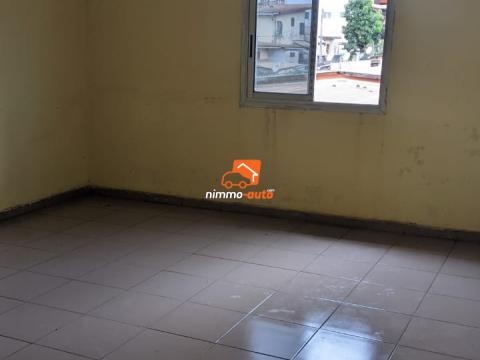 Appartement moderne à louer à la Cité-verte très bien situé