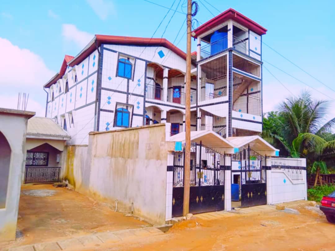 immeuble à vendre à pk 12