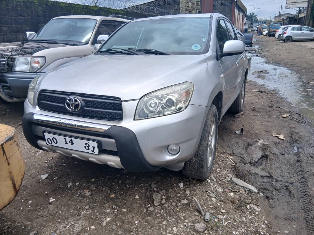 TOYOTA RAV4 XT1