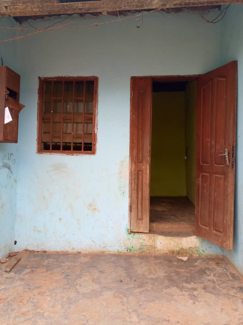 Studio un peu moderne pas très grand à happy