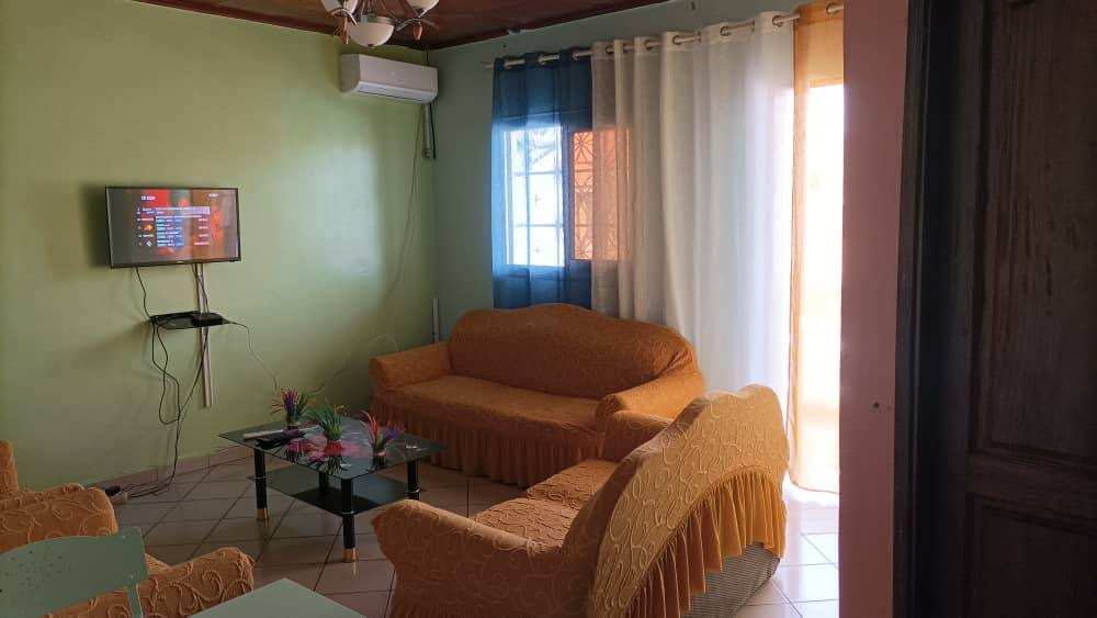 Appartement meublé 03 chbres à louer à Yaoundé Messassi