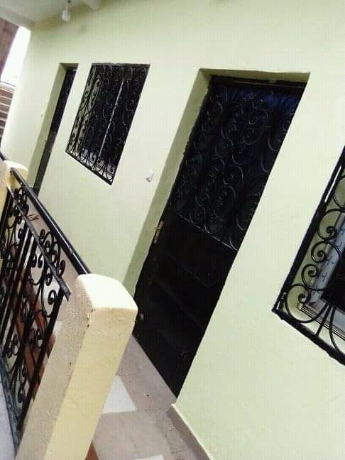 Studio moderne à louer à Odza